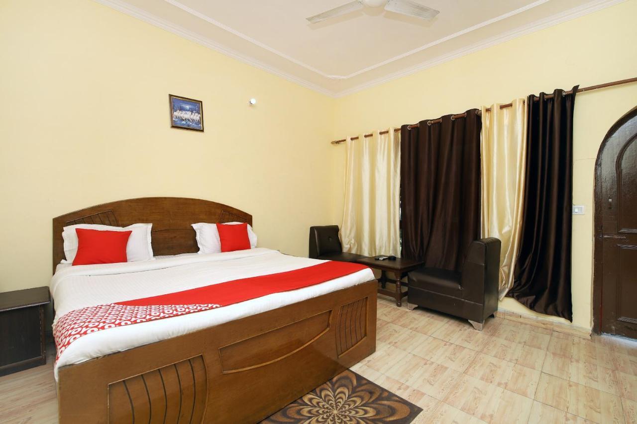 Oyo 8670 Hotel Usha Palace Mussoorie Exterior foto