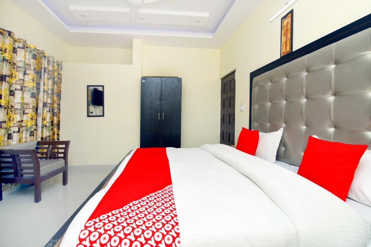 Oyo 8670 Hotel Usha Palace Mussoorie Exterior foto